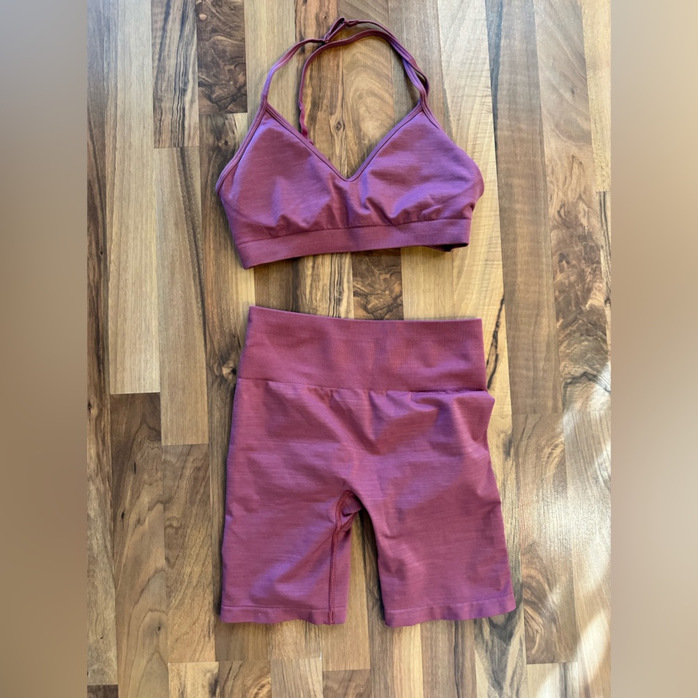 Women’s Best Canyon Rose Seamless Cycling Shorts and Halter Bra